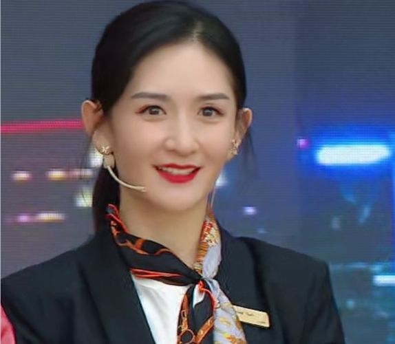 网曝谢娜张杰夫妇买6000万豪宅跳单，中介费高达百万，将被起诉！休闲区蓝鸢梦想 - Www.slyday.coM