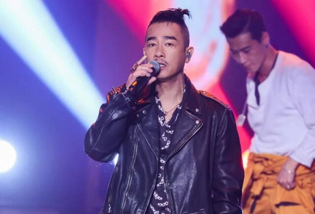 陈小春gai晋级总决赛,钟镇涛被淘汰是注定的!