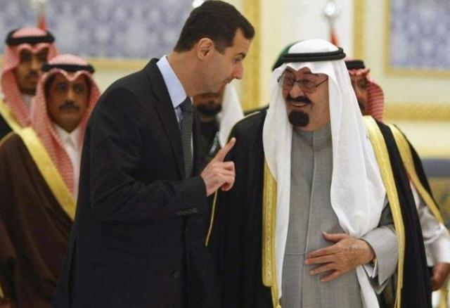 1902年的时候机会来了,伊本·沙特只带了四十个死士,骑着骆驼准备刺杀