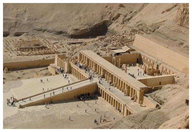 女法老陵墓哈特谢普苏特陵庙(mortuary temple of hatshepsut).