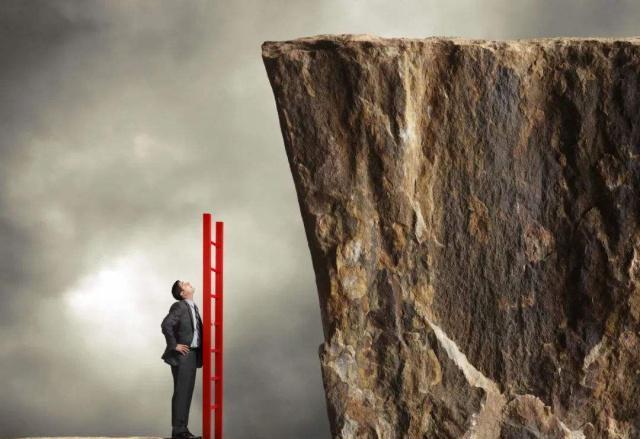 当你陷入绝境,众叛亲离时,能坚持三件事,日后绝非"池中之物"