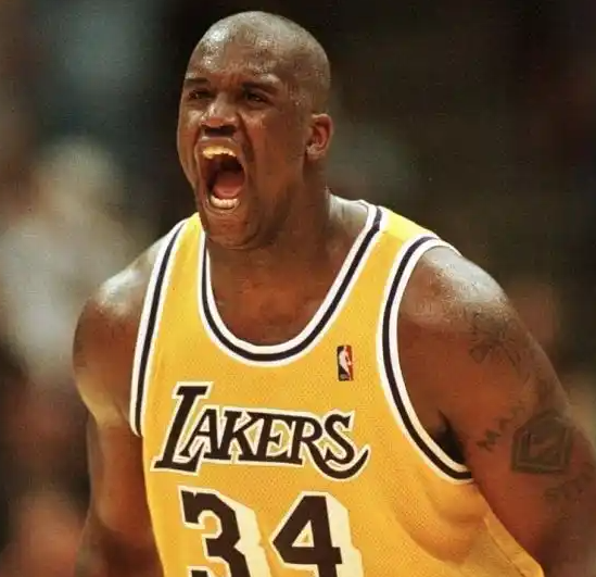 奥尼尔早年打后卫出身？揭秘"大鲨鱼"鲜为人知的技术流成长史