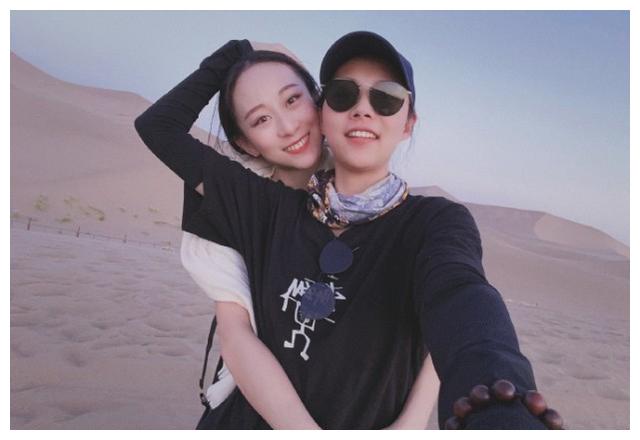 杨丽萍徒弟水月生日,获爱人凌晨准点表白,结婚半年越来越恩爱