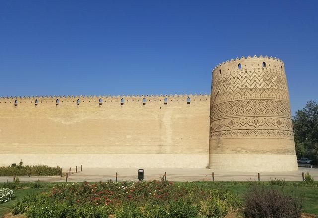 伊朗最网红的城市之一,曾经地位堪比西安,如今中国游客众多休闲区蓝鸢梦想 - Www.slyday.coM 伊朗最网红的城市之一,曾经地位堪比西安,如今中国游客众多休闲区蓝鸢梦想 - Www.slyday.coM