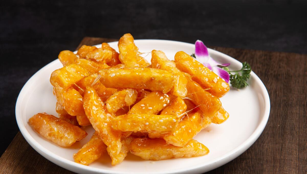 拔丝红薯的做法教你怎样挂糊熬糖的诀窍一看就会