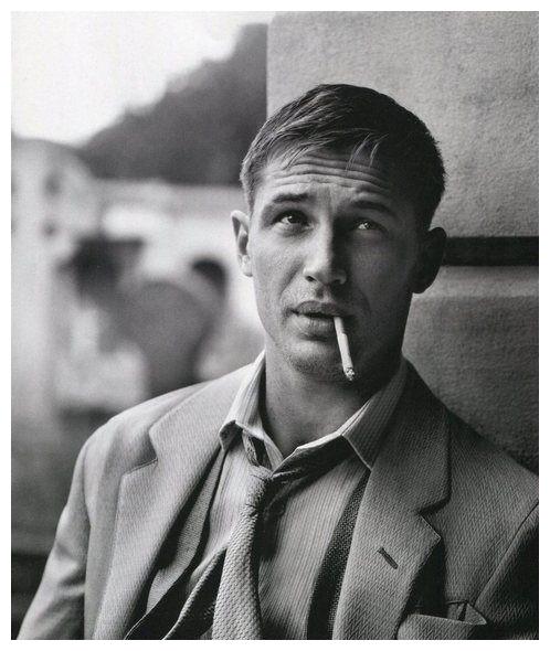 汤姆·哈迪是呼声最高的粉丝之一,也是最有希望最终获得这个角色的人