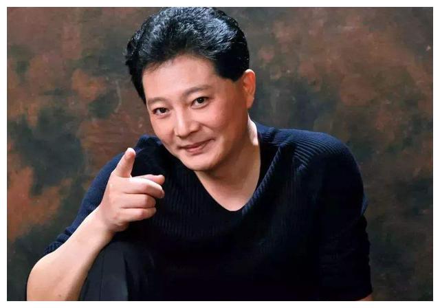 上海滑稽剧团副团长钱程孙勤圆伉俪情深,多年夫妻恩爱如初