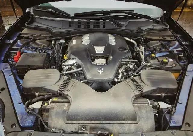 在动力方面,2019款玛莎拉蒂总裁搭载型号为m156d的3.