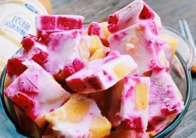 家庭版炒酸奶,酸甜可口,奶香味浓郁,清凉解暑,做法超级简单|酸奶|酸甜