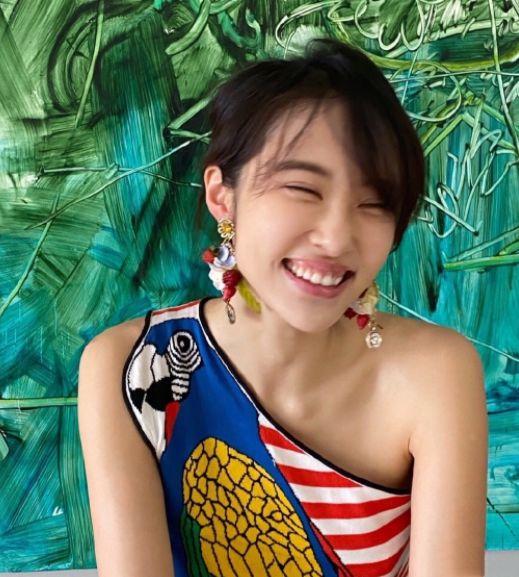 那林无敌的扮演者真名其实是叫李欣汝,别看她在这部剧中扮演的是个