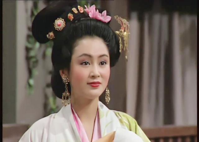 陈红在三国演义中饰演貂蝉倾国倾城的美貌网友太惊艳