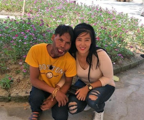 丑男娶漂亮妻子曾引热议,结果1年便离婚前妻又嫁第三任丈夫