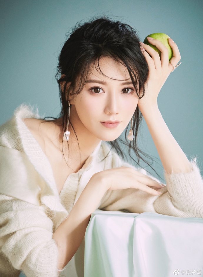 美女演员侯梦瑶迷人美照欣赏好看