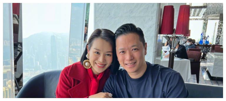 胡杏儿老公李承德社媒晒娃年龄相仿可爱秀气都是高颜值小帅哥