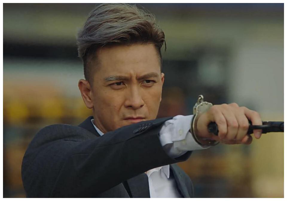 《使徒行者3》迎最大boss,韦作荣多重身份曝光,剧情太离谱