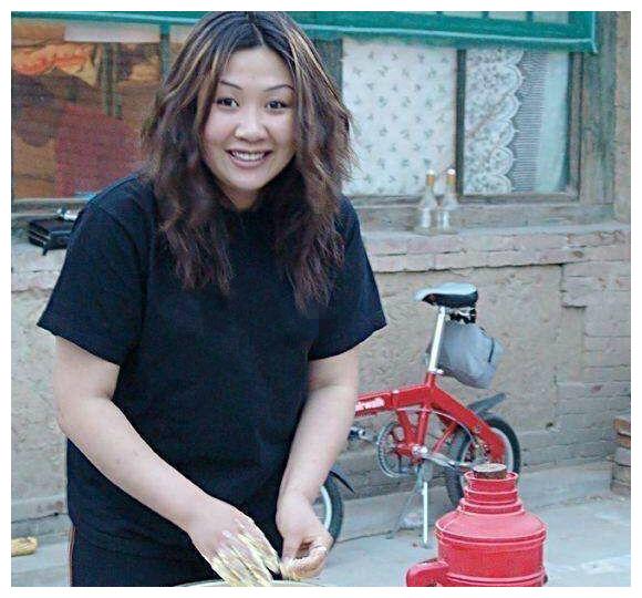 郭德纲郭麒麟父子背后的女人一个狠心抛弃另一个将他们捧上天