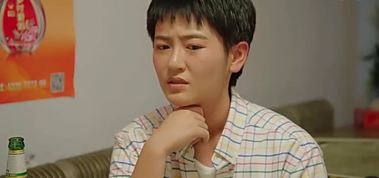 夜晚杜小双送喝多的刘一水回家,这下闲话少不了