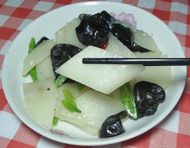 家常清炒山药片三个窍门口感脆爽简单好吃营养开胃更下饭