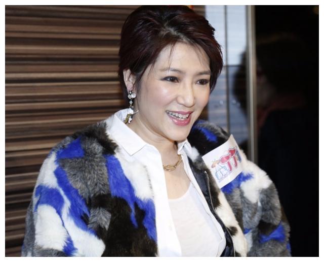 tvb女星关宝慧:出演多部三级被批难嫁,今52岁仍单身一人