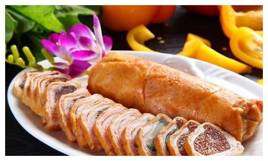 优选食谱:鸡肉皮蛋卷,黑木耳炒鸡蛋,茄汁拌面,炸猪排的做法