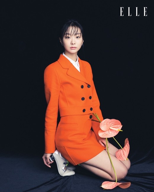 韩国女艺人金多美最新杂志写真曝光