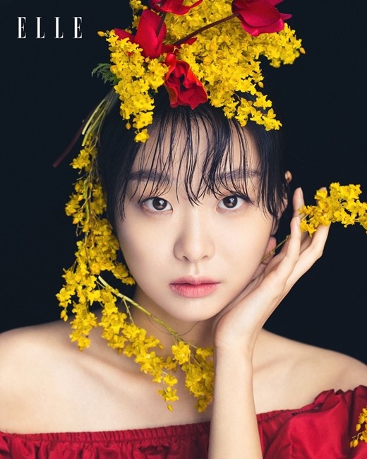 韩国女艺人金多美最新杂志写真曝光