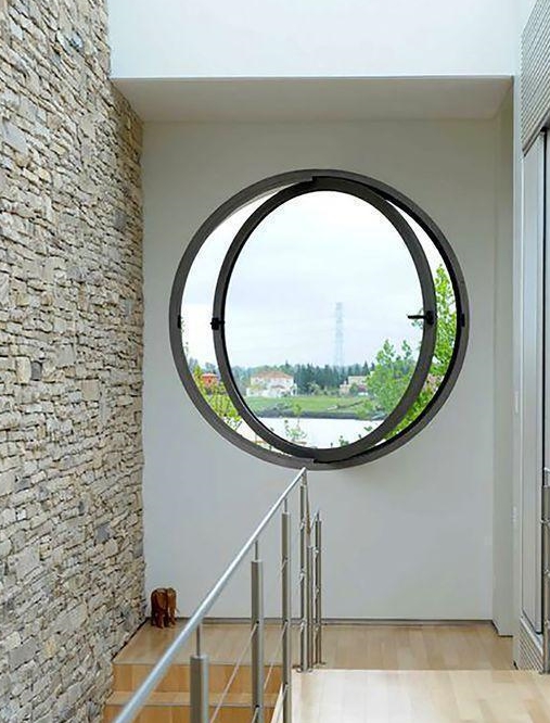 如今圆形窗才是大火,360度任意旋转,家里这样装,窝着不想出门