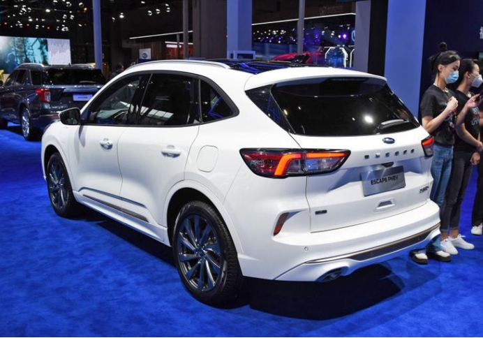 长安福特:低油耗和高性能兼得,想要的全都有