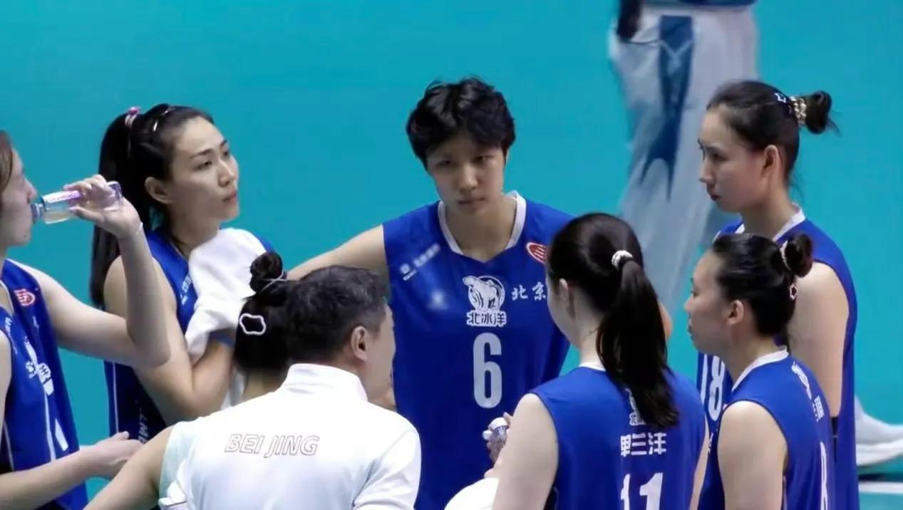 北京女排名单出炉：外援强力，新人出色！刘丽雯加入，有夺冠实力