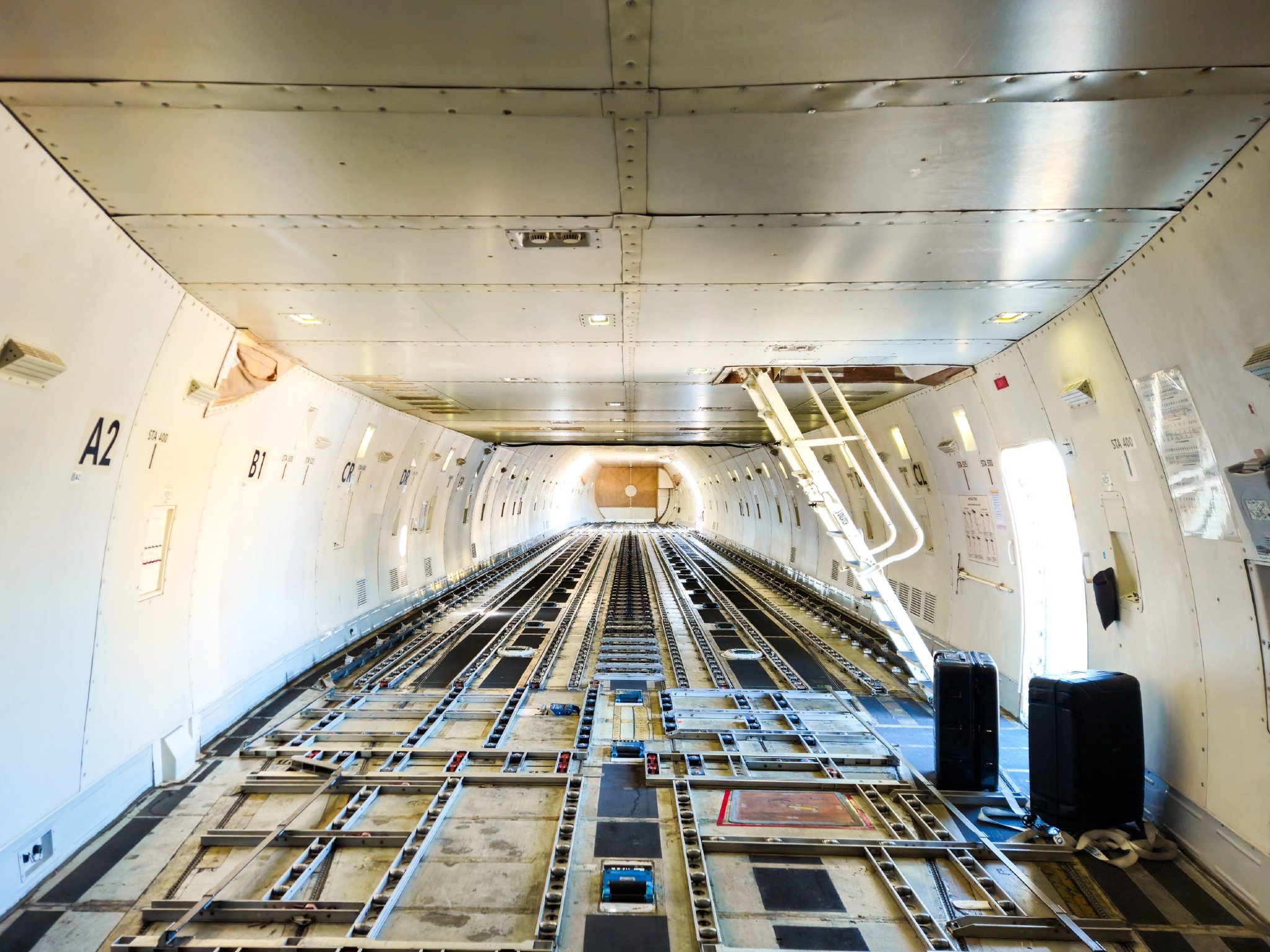 货机里的"座位"你见过吗?