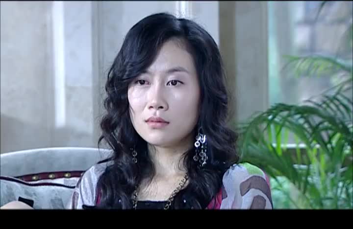 非亲姐妹真会演啊把老太太糊弄住了