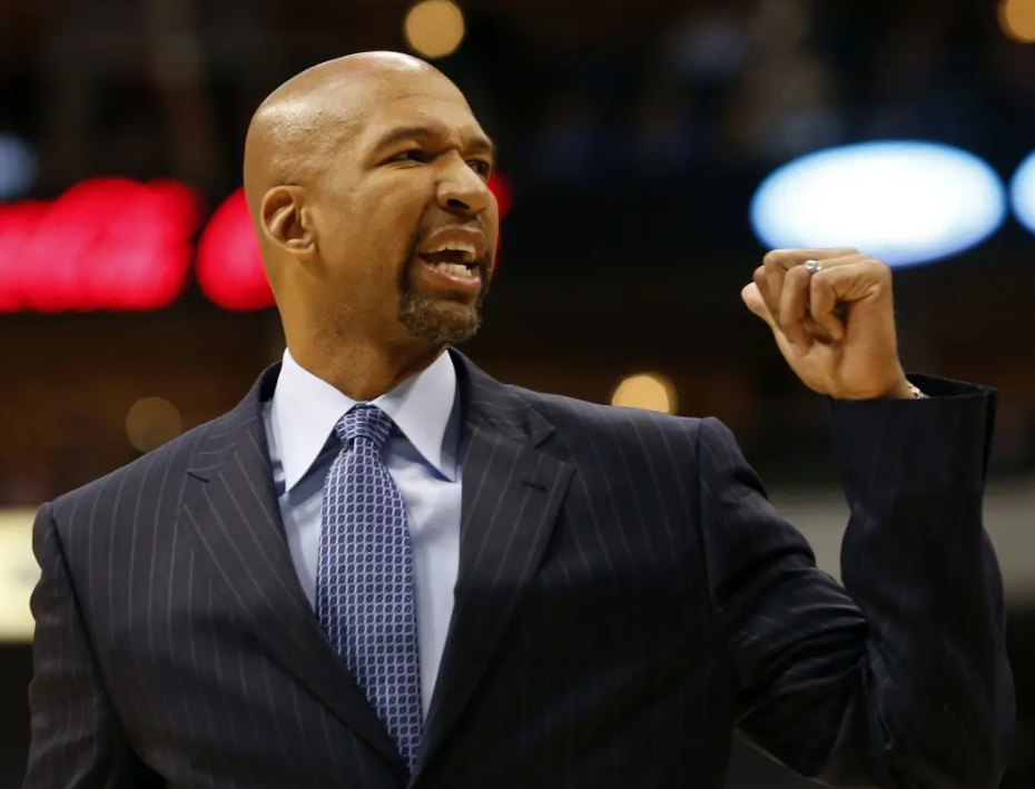 终于得偿所愿太阳队主教练蒙蒂获最佳主教练荣耀恭喜