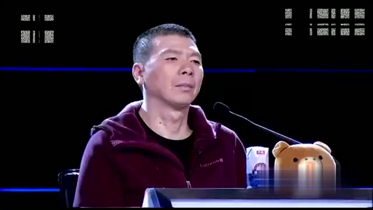 上海知名节目主持人舒悦台上演出反串小品,公认上海最美