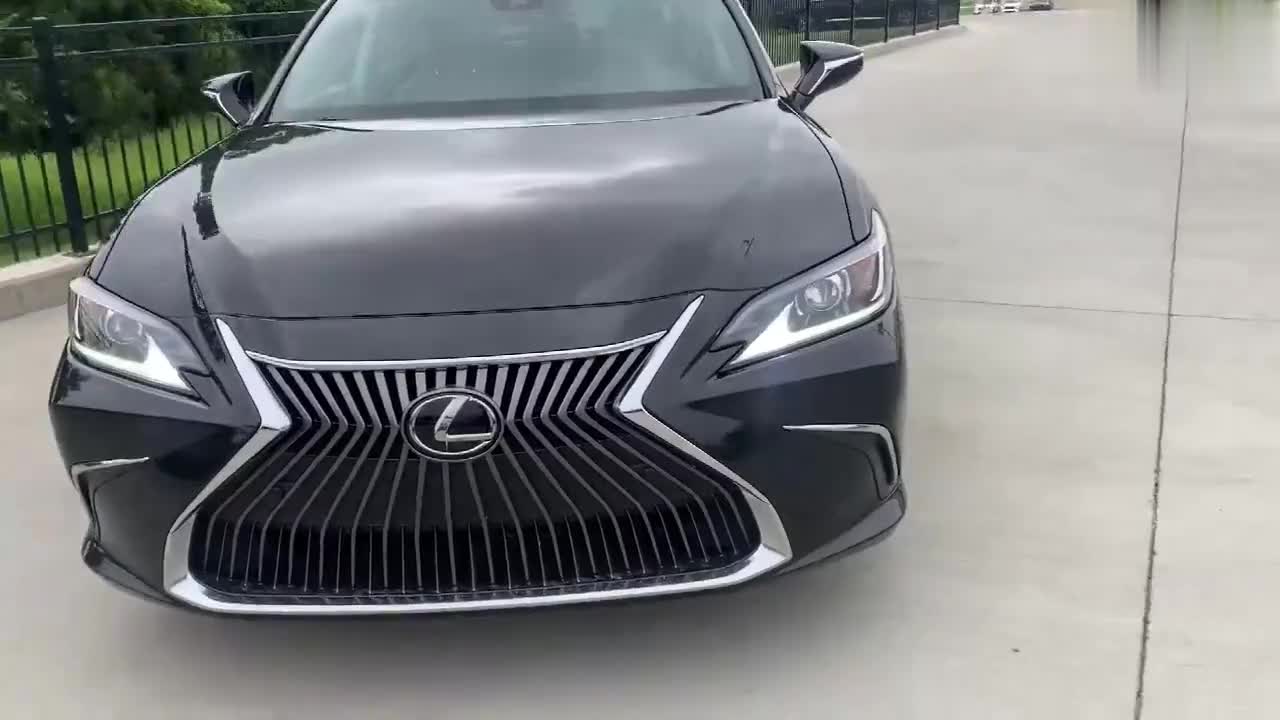 新提的2020款雷克萨斯es350,看到外观和内饰,觉得买对了