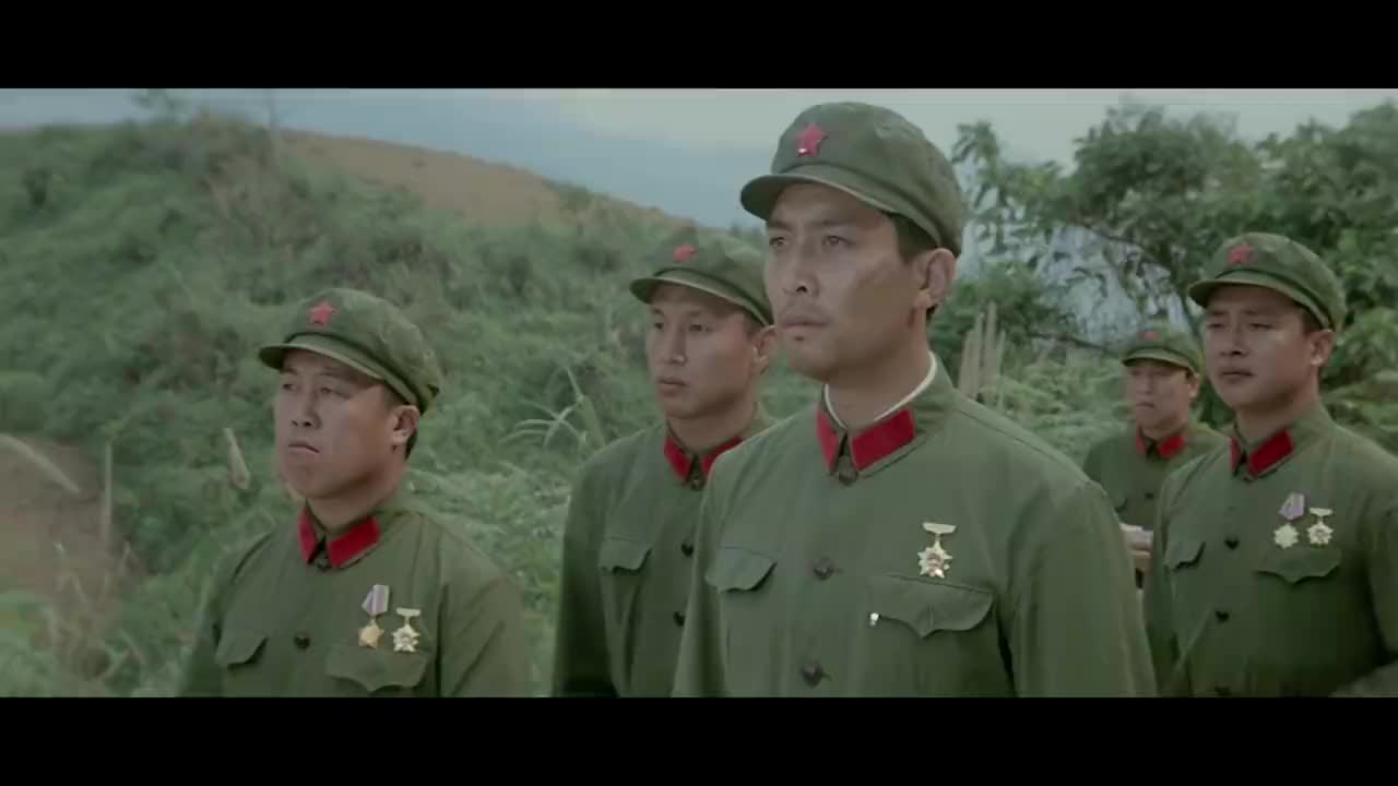 經典軍旅歌曲《熱血頌》歌聲令人振奮,致敬英雄,致敬老兵