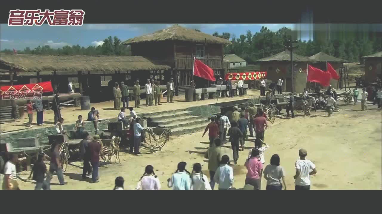 一首军旅歌曲《逐梦》,唱出了迷彩青春的热情!