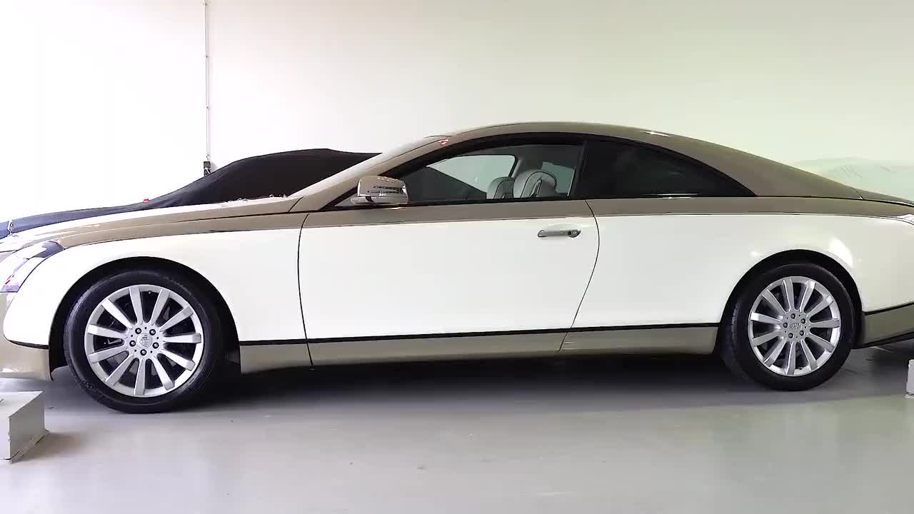 迈巴赫57s双门轿跑车,6.0升双涡轮增压v12发动机用后轮四驱系统
