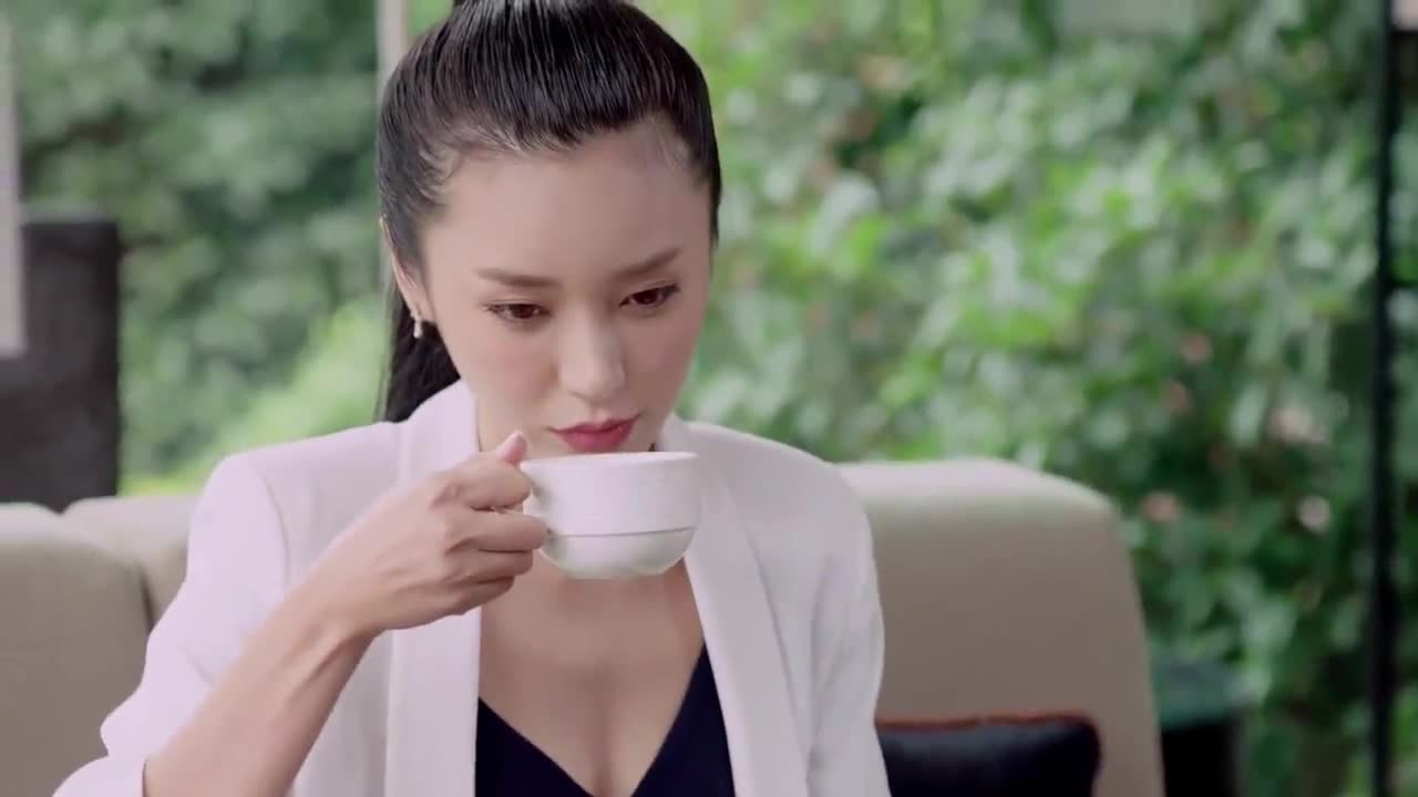 小幸福:凯特李喝着咖啡,透露通过剥离方案了,吕丁和福财很高兴