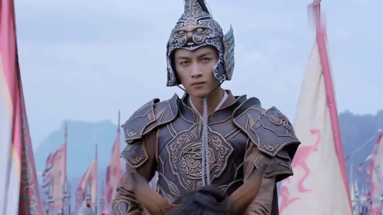 独孤皇后:想不到杨素如此勇猛,一刀便把敌方大将砍下马来!