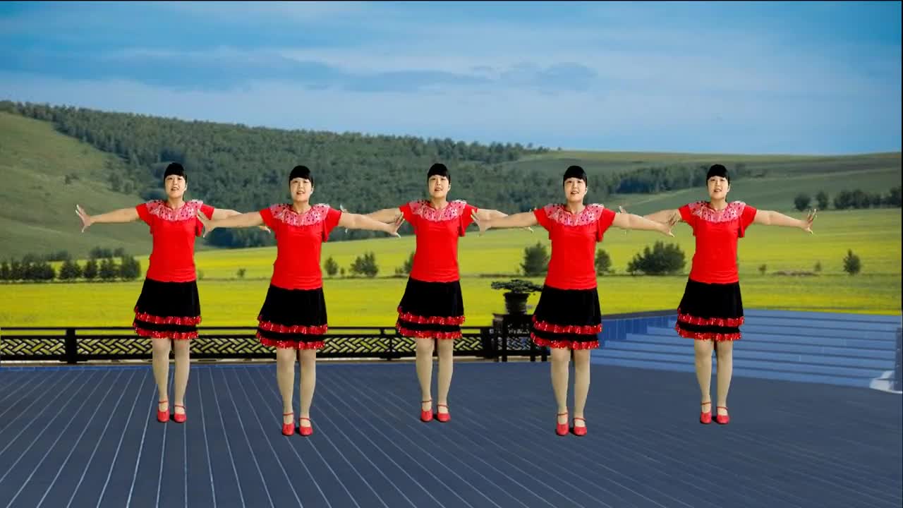 广场舞《菊花爆满山》你的柔情似水,绽放爱情的甜美,歌醉舞欢