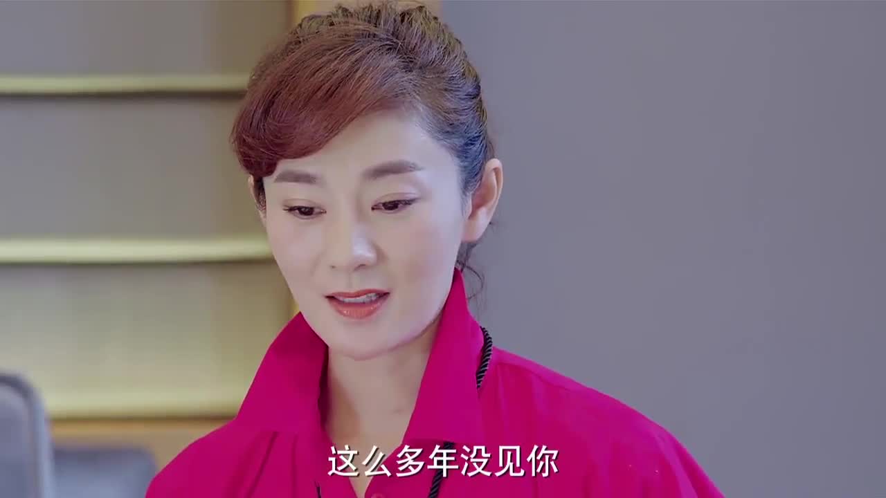 老公们的私房钱:男子多年后嘲讽前妻,宁在宝马车里哭