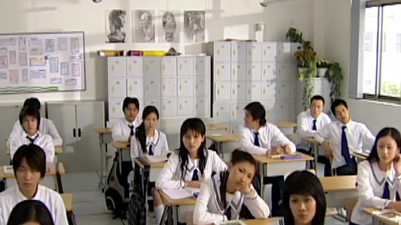 十八岁的天空:小伙听到孩子在擅自开班会后,大喊废除班级!