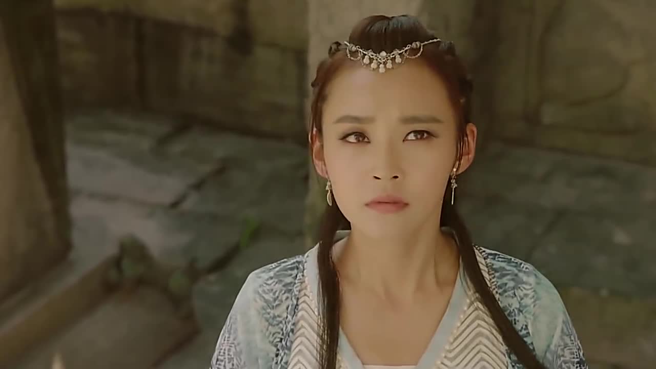 魔界封印破开,姑娘为保护男子,竟施法把他困在了原地