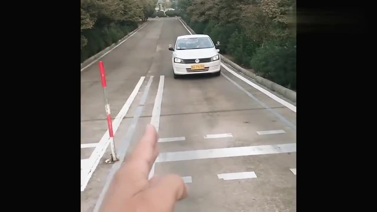 科目二坡道定点与起步一不小心就被扣分原因很简单