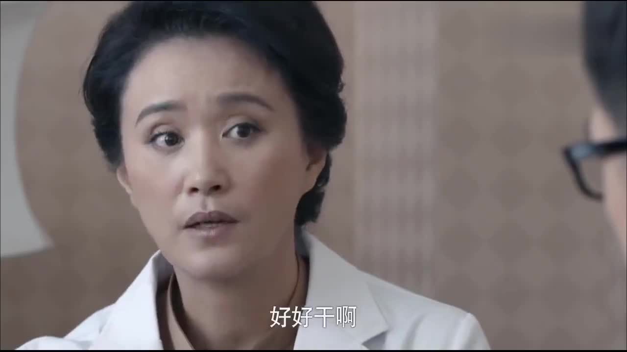 产科医生:朱医生做接生手术时,竟和助手抢胎盘,这可不是儿戏啊