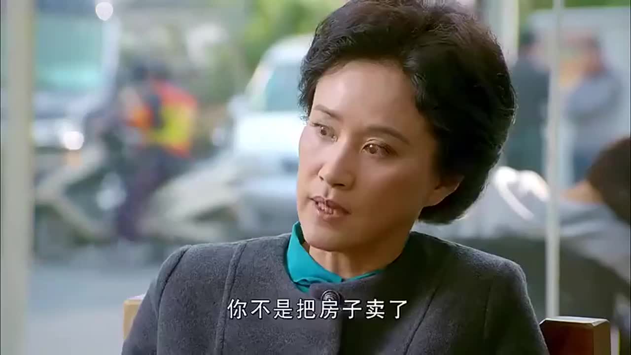 为您推荐: 女高管打车没带钱手机还没电,幸好遇到讨债人,帮她解了围