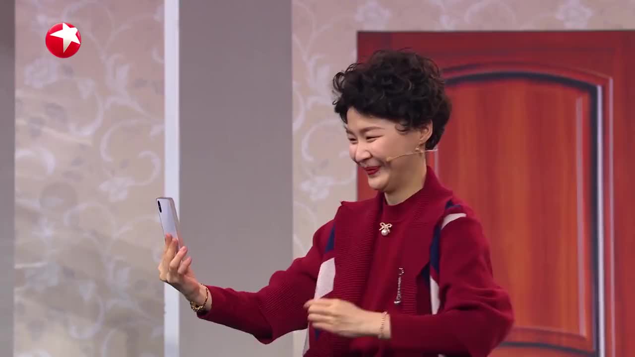 金靖演绎小品《通讯已中断》手机真是太害人了,结局很有深意!