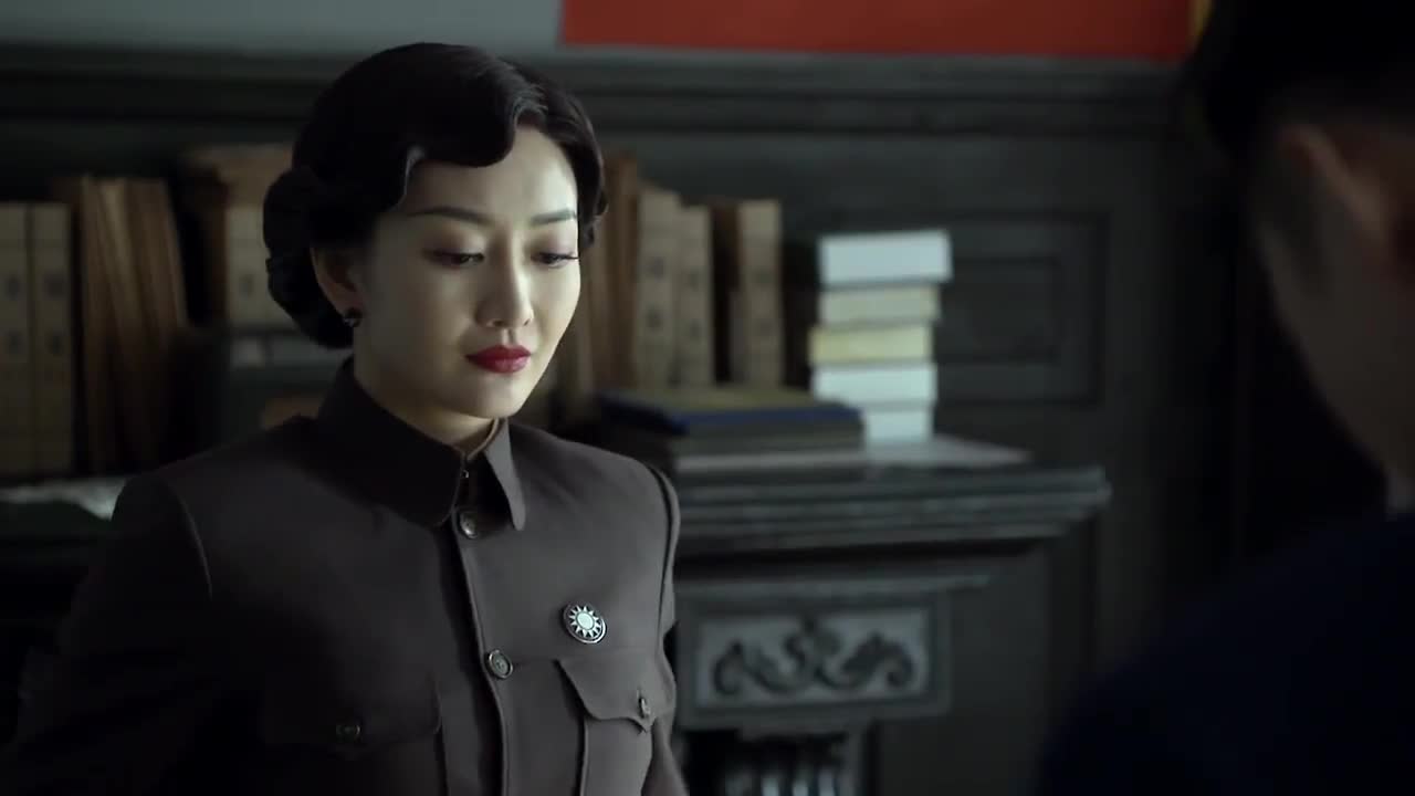 伪装者:租房合同摆在面前,汪曼春更加确信,明台就是军统的毒蝎