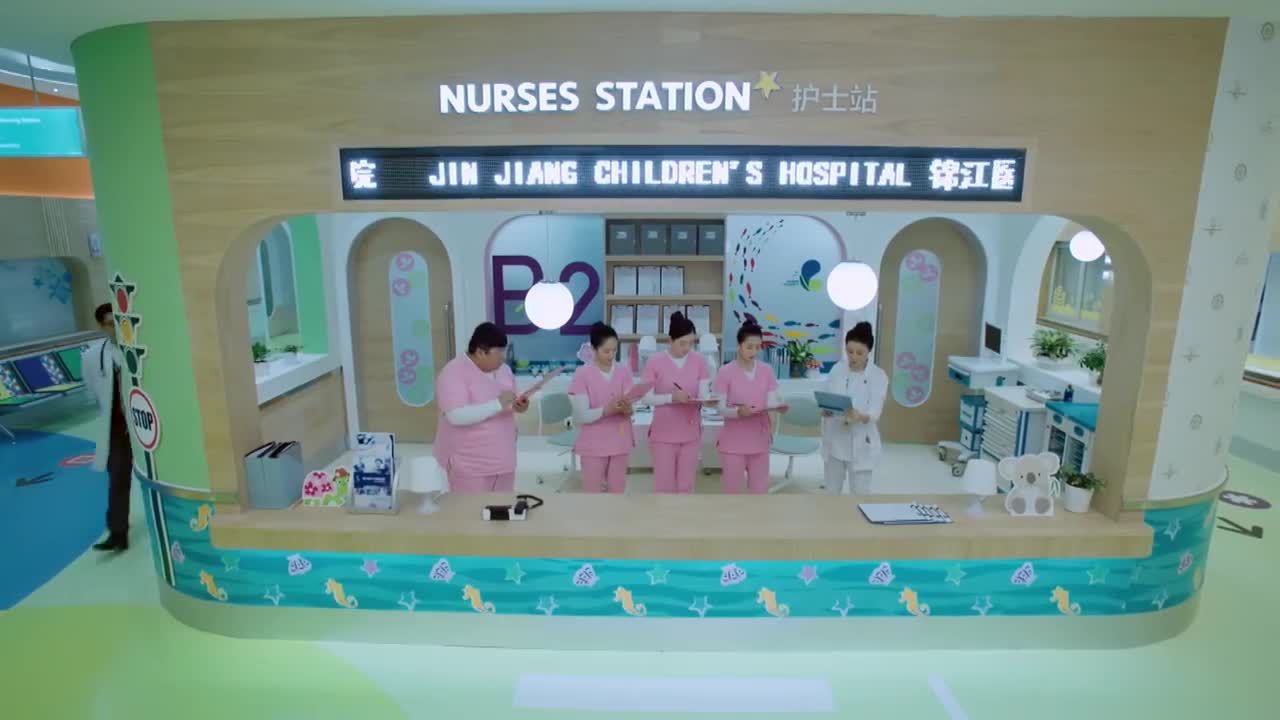 儿科医生李医生小雅喜结连理又发喜糖又请吃饭