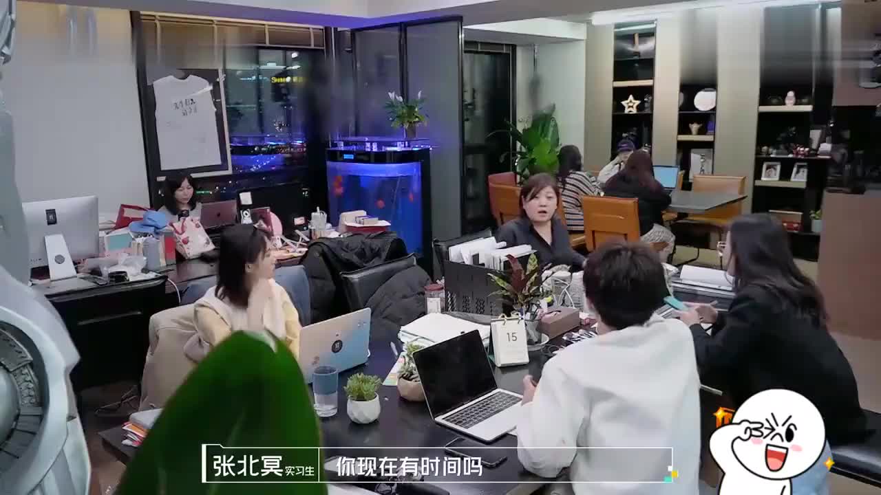 张安一句话问哭胡珊十几年经纪人没白教张翰好福气